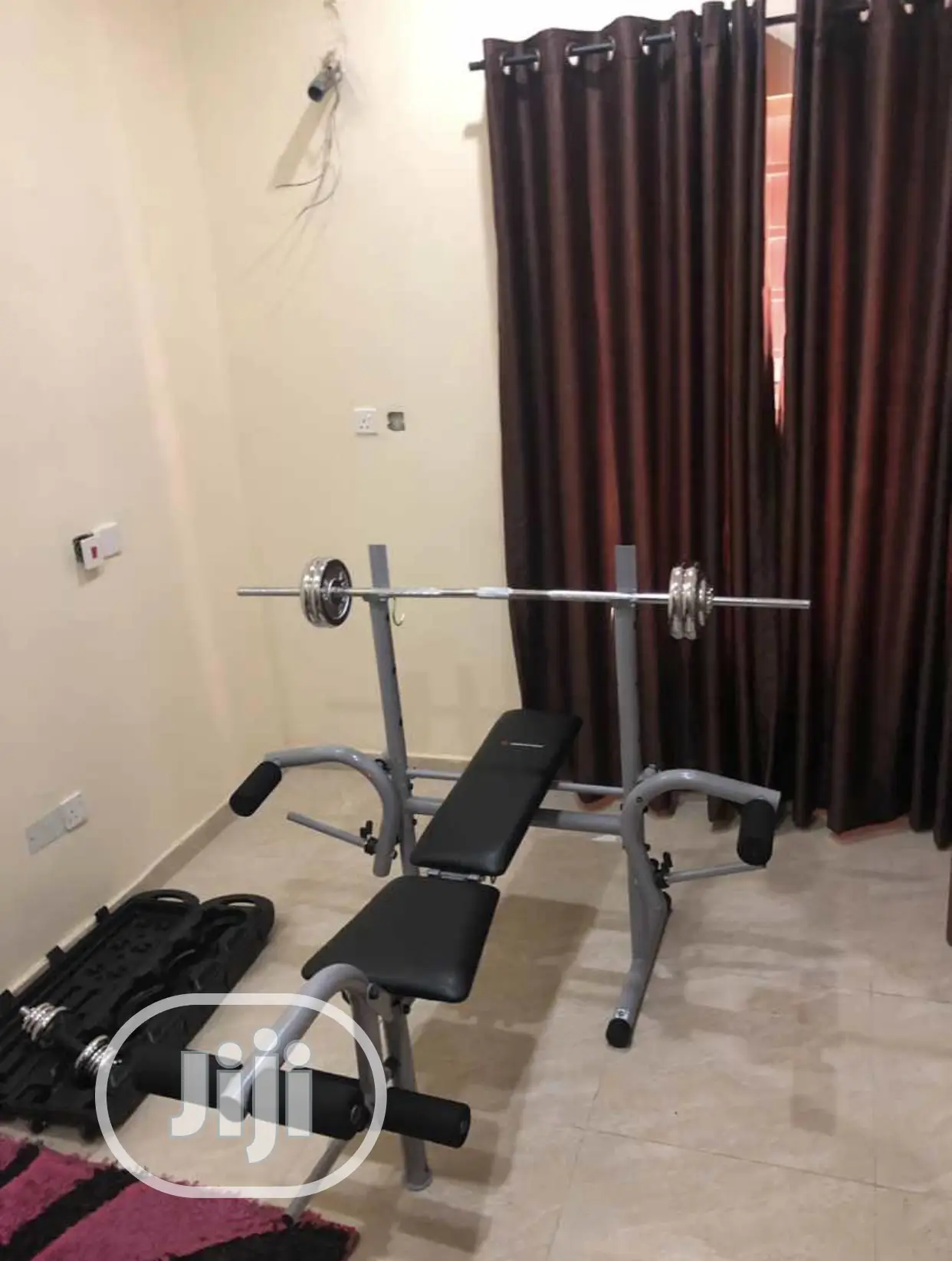 Weigth Bench With 50kg Weigth Set and Barbel