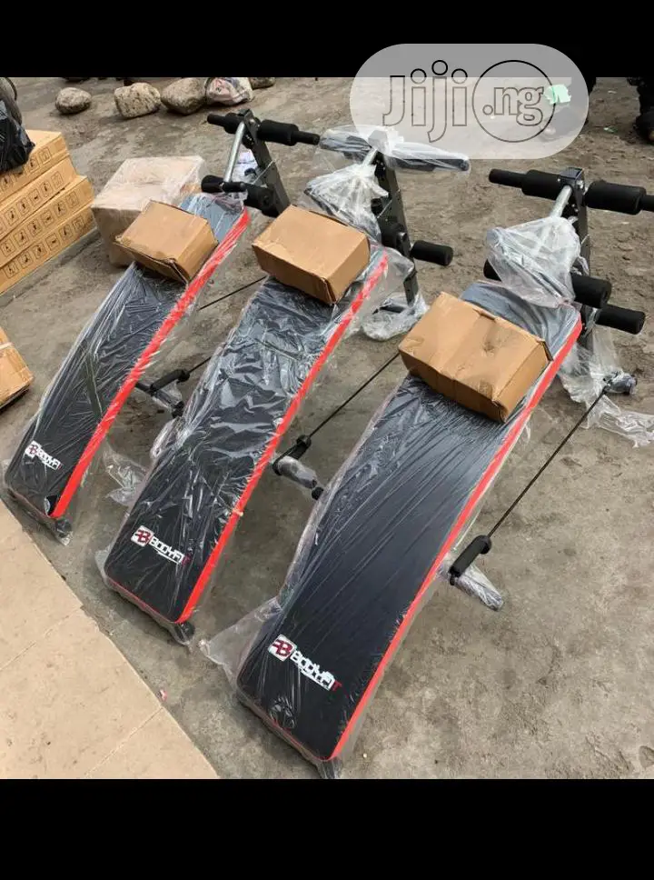 Sit Up Bench Now Available With Resistant Band And Dumbbells
