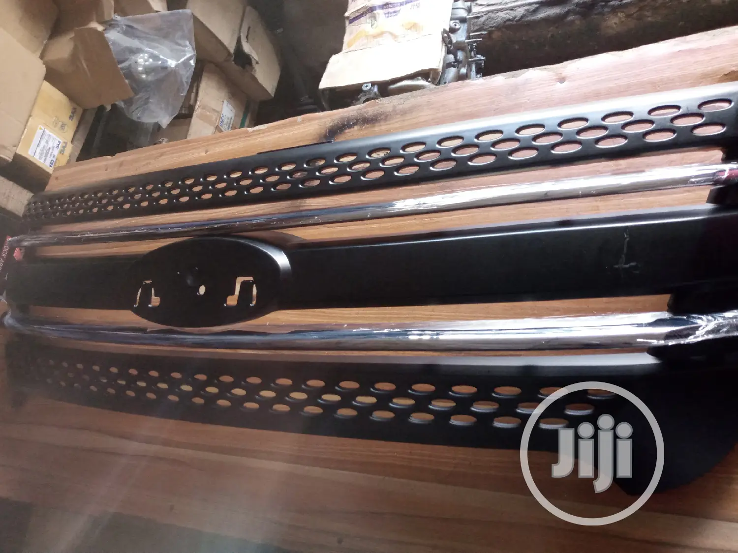 Front Grille Explorer 2011-2014