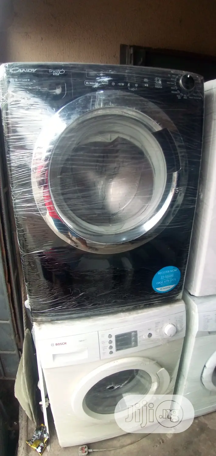 9kg Washing Machine for Sale. Neat and Working Perfectly