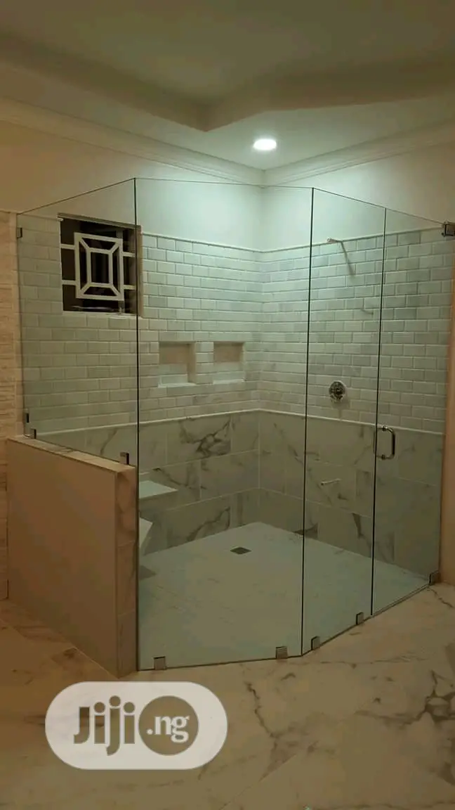 Shower Glass Cubicle @ Apo