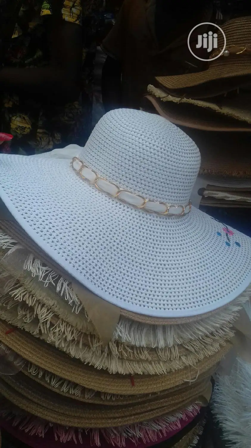 Beauties Beach Hat