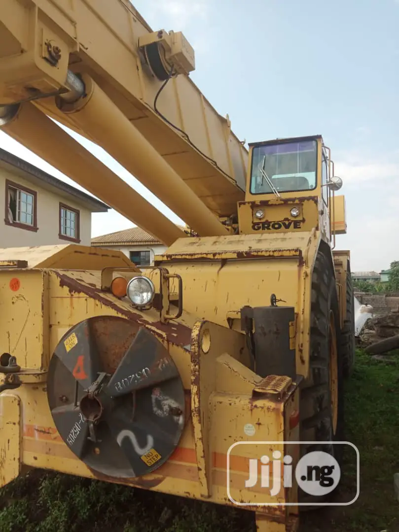 100tons 4x4 Grove Crane