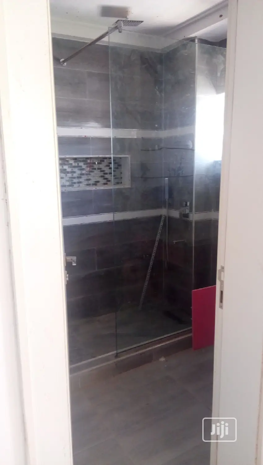 Shower Glass Cubicle @ Apo District