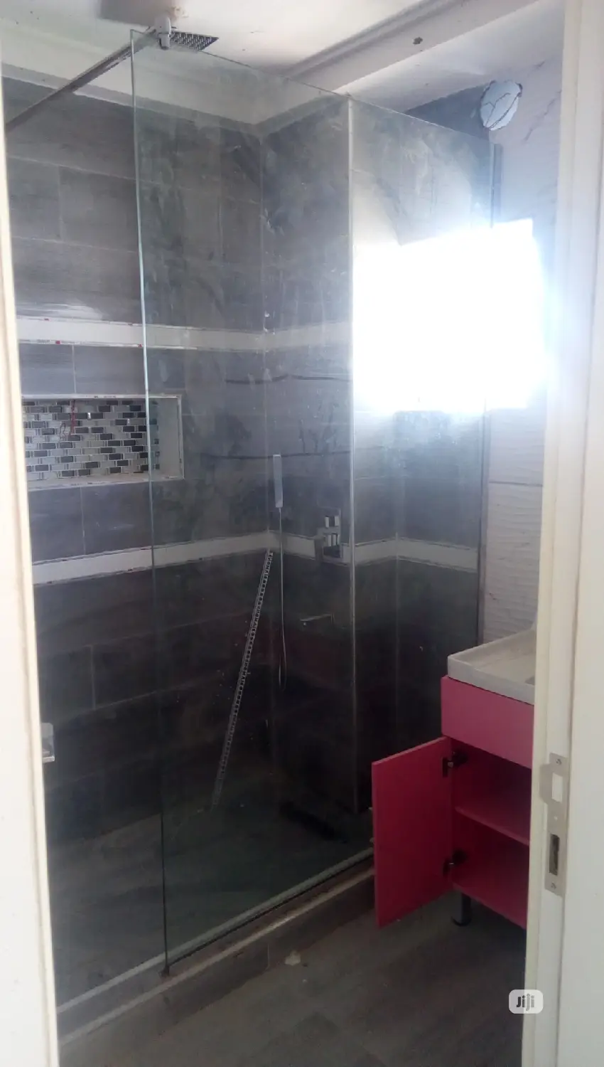 Shower Glass Cubicle @ Apo District