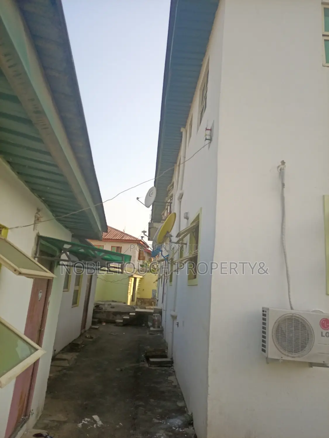 5bdrm Duplex in Coker Estate Shasha for sale