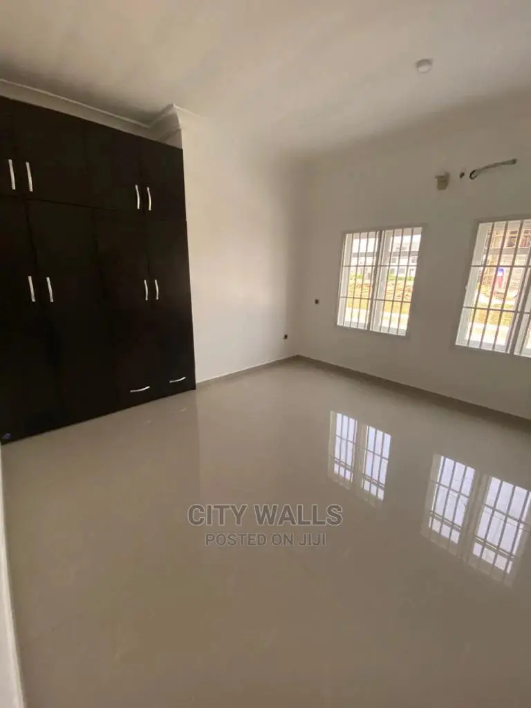 4bdrm Duplex in Ikate for rent