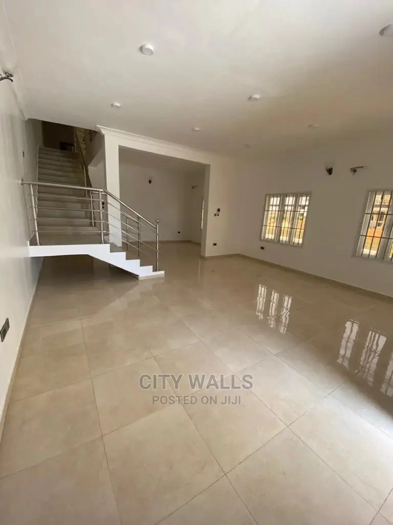 4bdrm Duplex in Ikate for rent