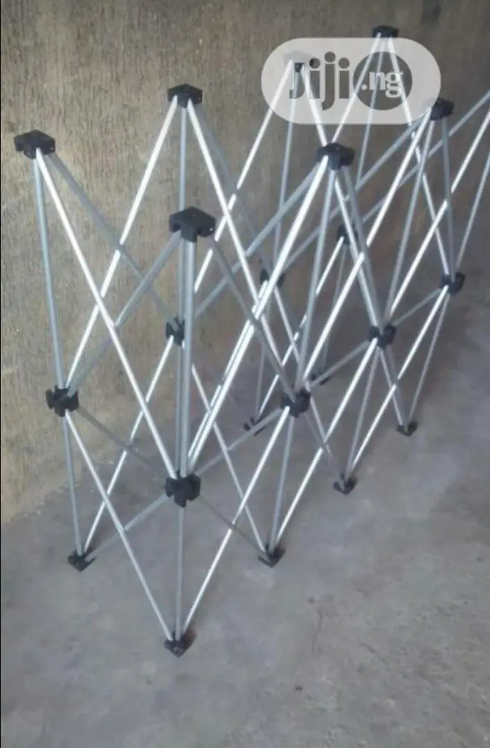 Ddj Skeleton Stand