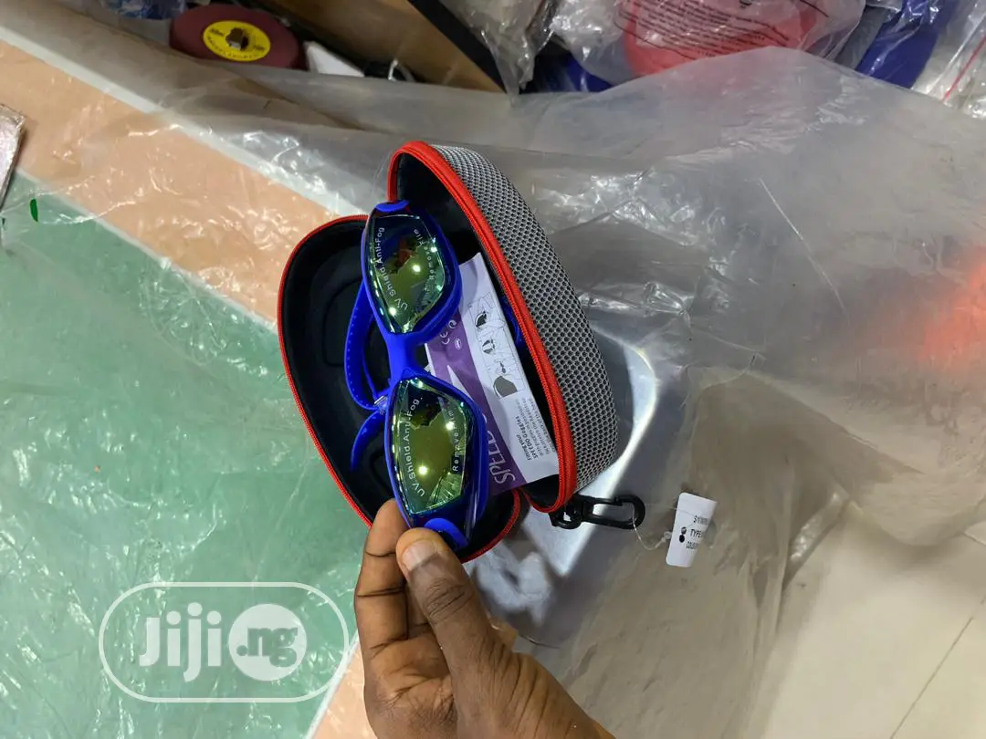 Speedo Swimming Glass