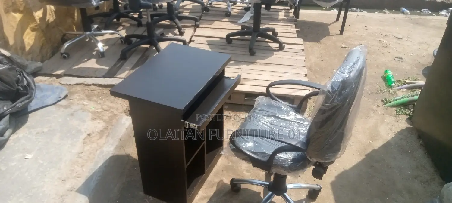Laptop Desk + Harm Rest Chair