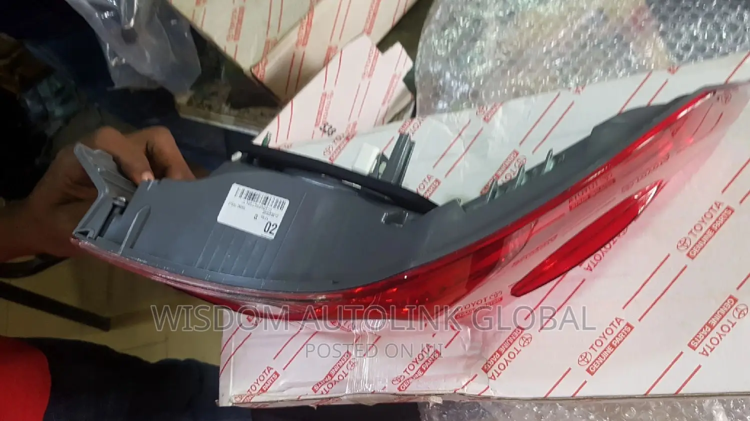 Rear Lights for Toyota Avensis 2012/13 Original Follow Come