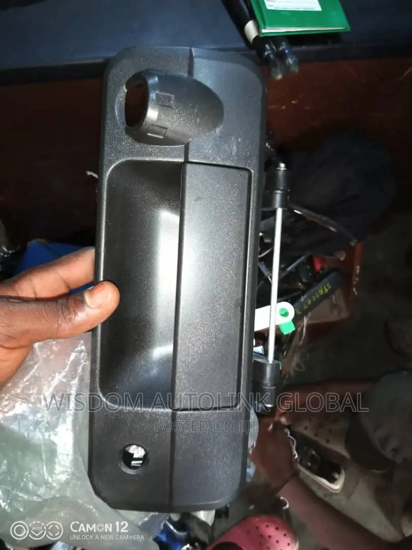 Tailgate Opener for Toyota Tundra and Tacoma 2014 to 2019