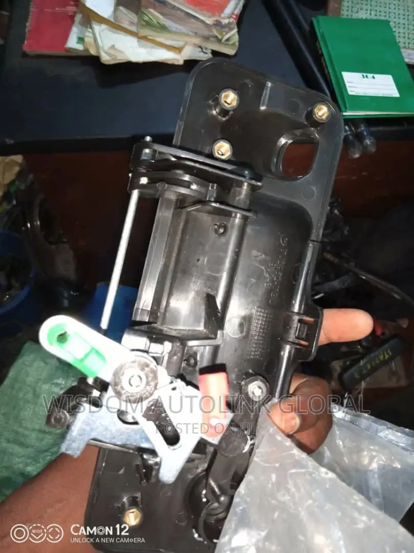 Tailgate Opener for Toyota Tundra and Tacoma 2014 to 2019