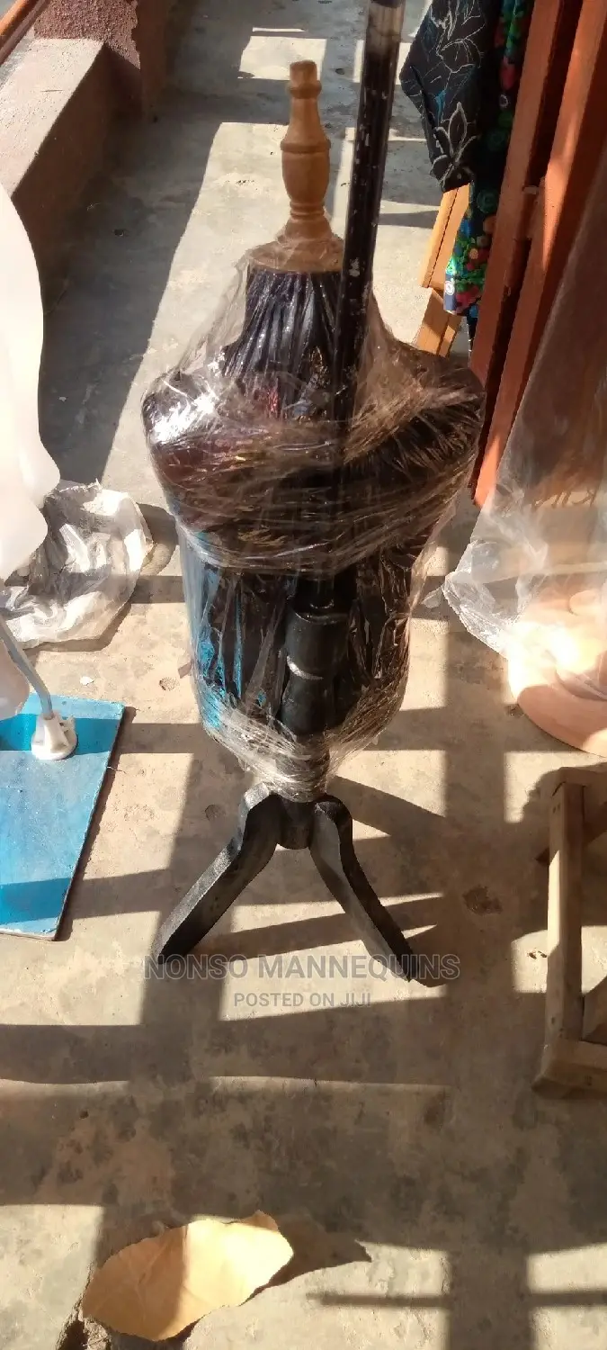 Pinnable Body Form With Tripod Wooden Stand For Kids