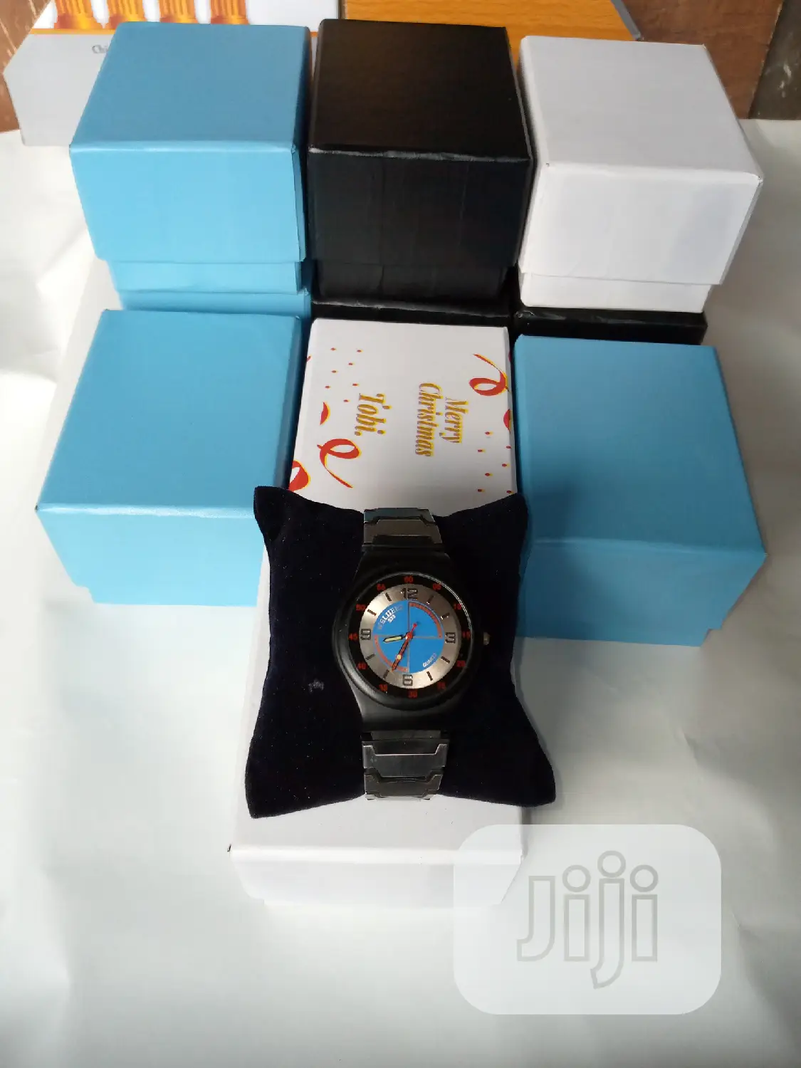 Wrist Watch Pillows For Holding Wristwatches And Bracelets