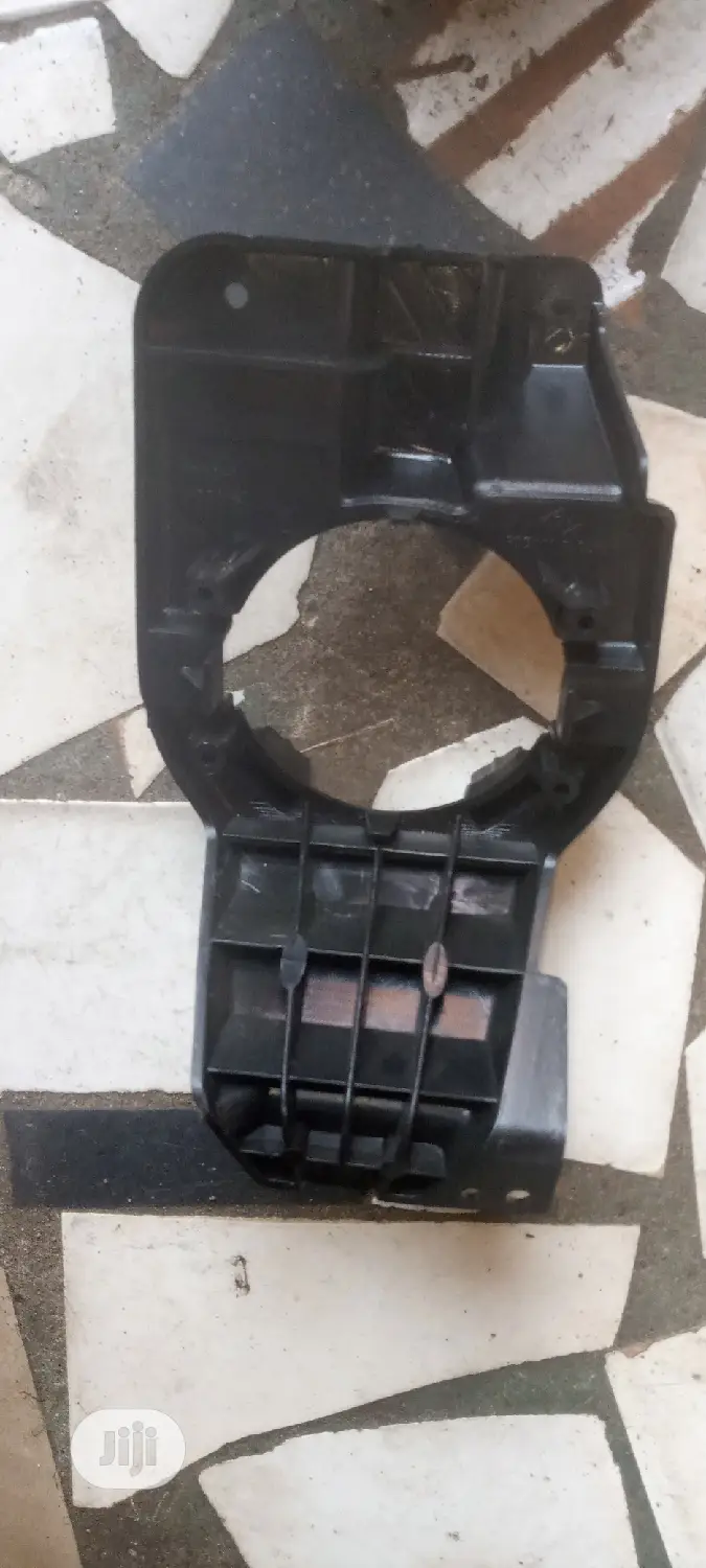 Fog Lamp Support Ford Explorer 2012