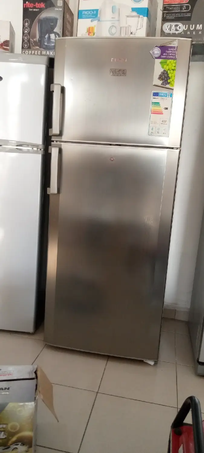 BEKO Big Fridge. 432 Litters