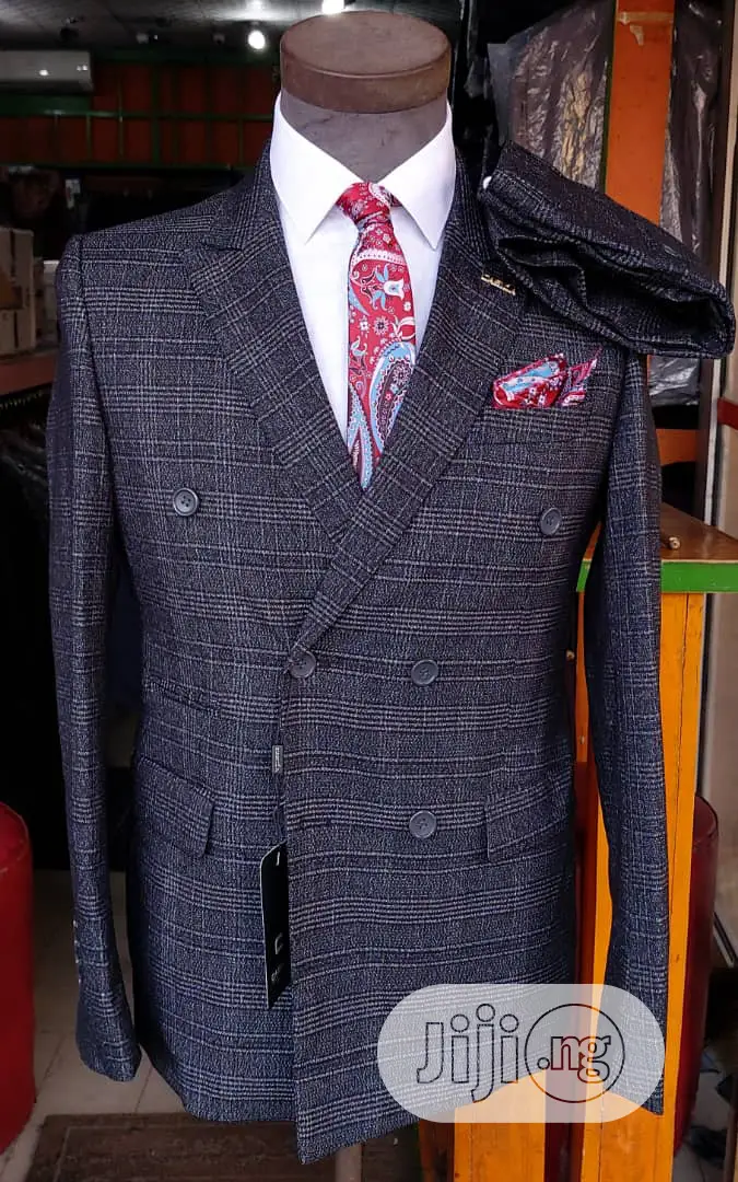 New Arrivals Sleek Pattern Suit for Real Men