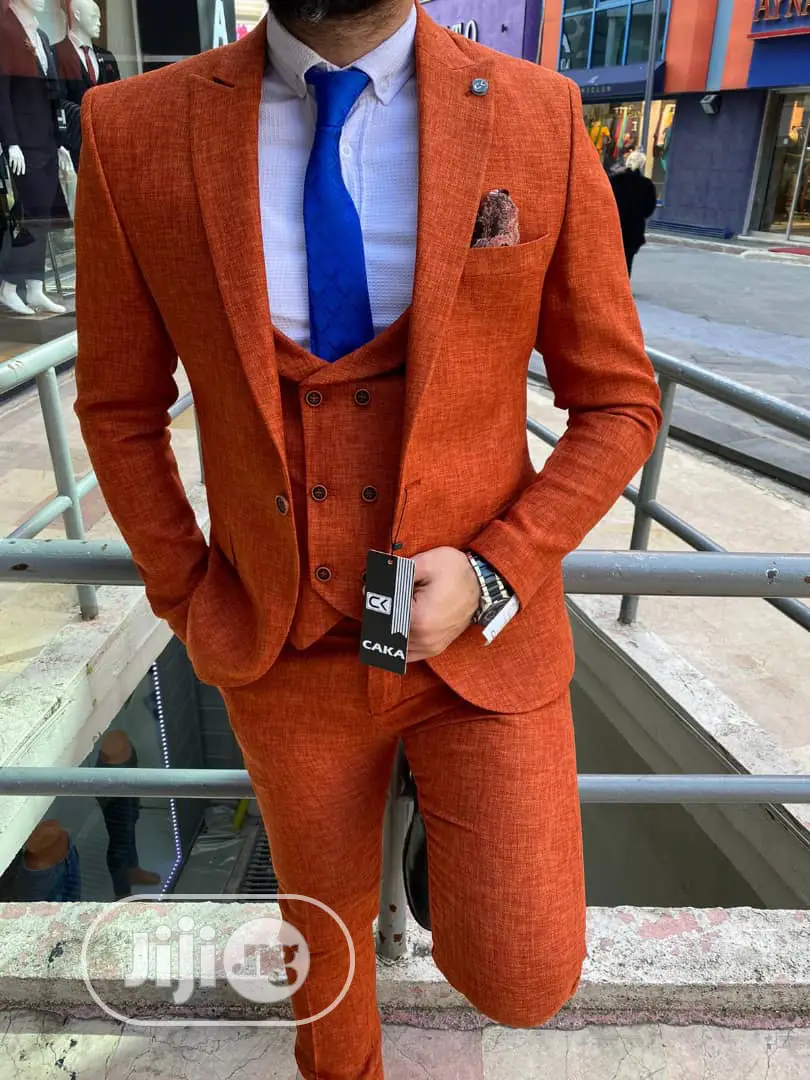 Unique Design of Wedding Suit for Men of Class