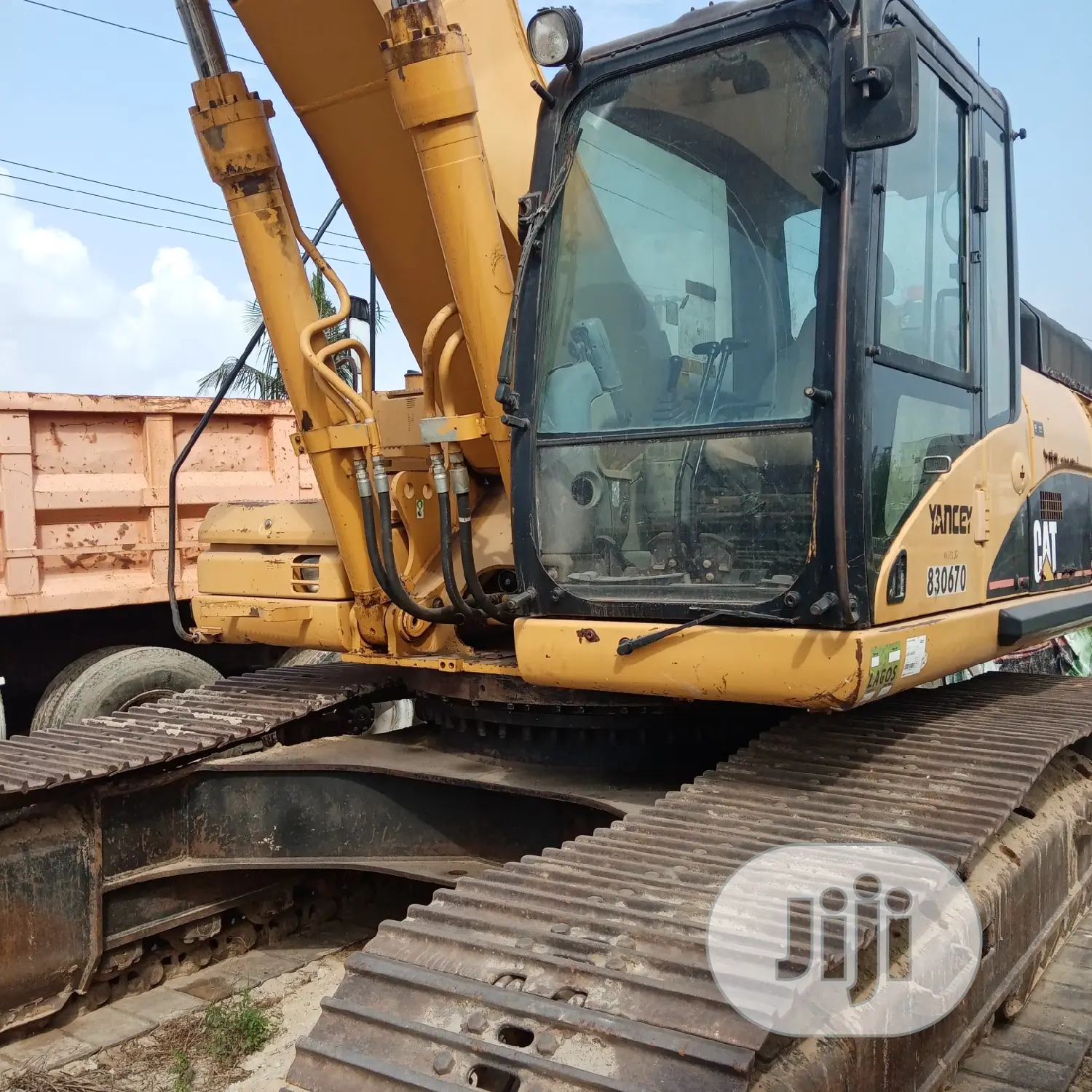 330dl Excavator Tokunbo
