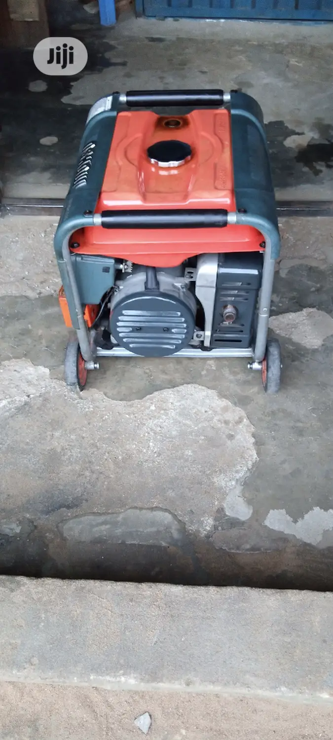 3 Months Old So New 3.5KVA SUNSHOW SS3600E Copper Generator