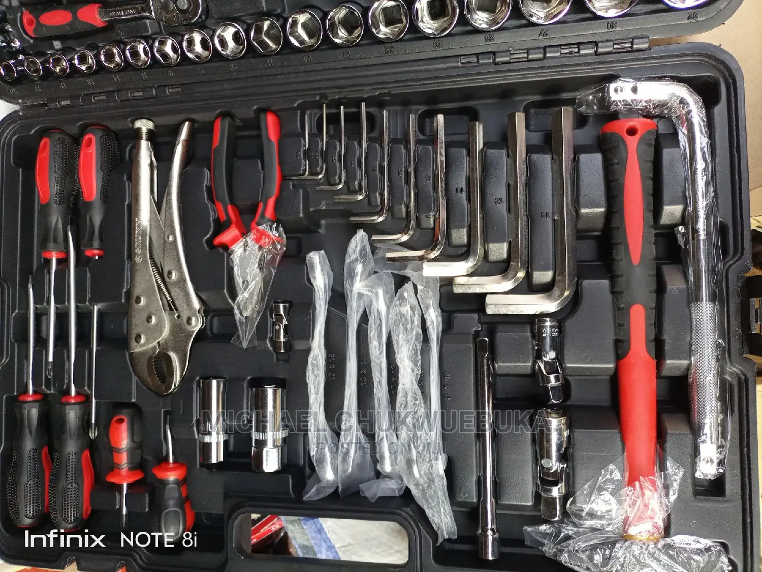1⁄2, 3⁄8 1⁄4 Drive Socket Set With Combinations Spanners