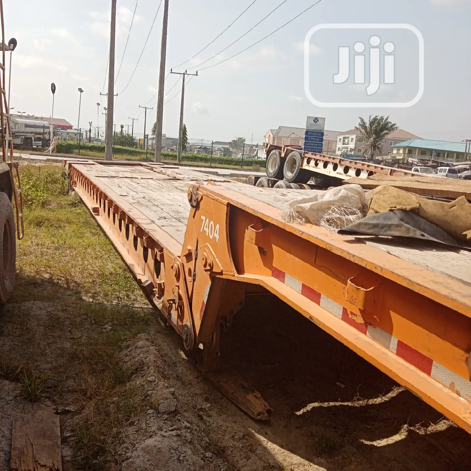 150 Tons Front Loader Lowbed