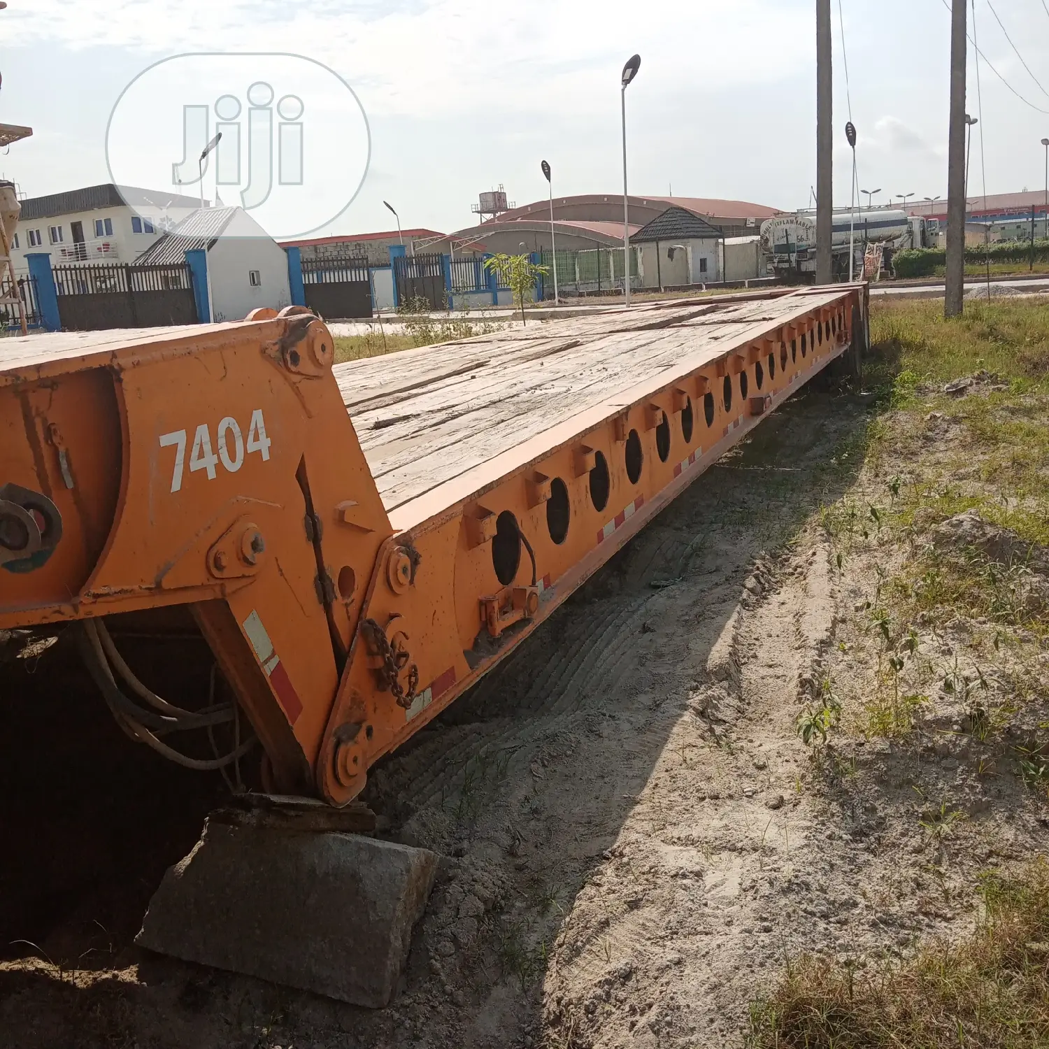 150 Tons Front Loader Lowbed