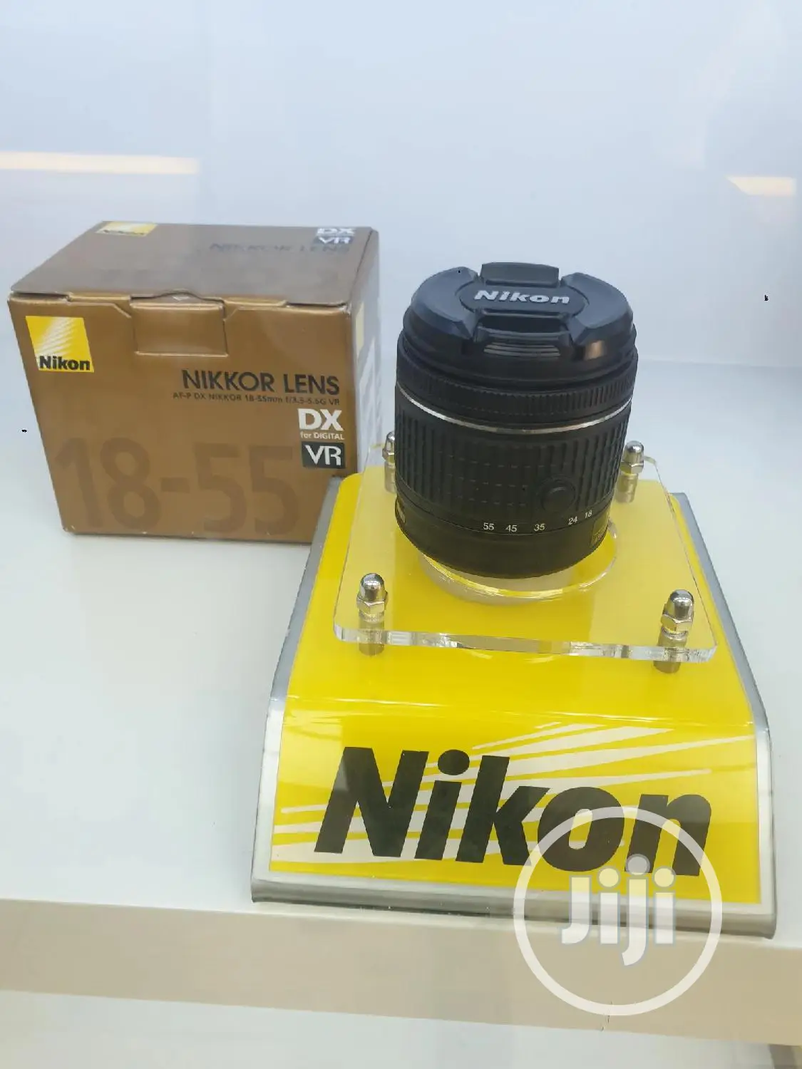 Nikon Af-S Dx Nikkor 18-55mm F/3.5-5.6 G VR Ii Lens