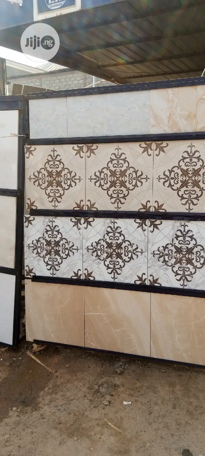 New High Quality Spanish 45*45 Tiles
