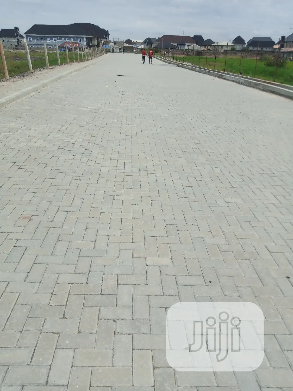 Installation of Interlocking Paving Stones, Facing Bricks