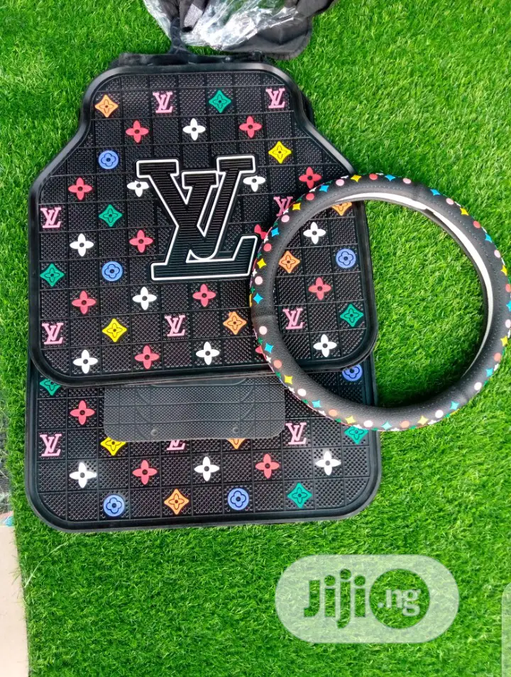 High Quality LV Car Mats With Steering Cover
