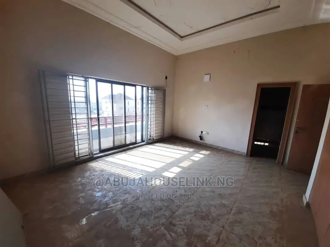 Furnished 4bdrm Duplex in Katampe for sale
