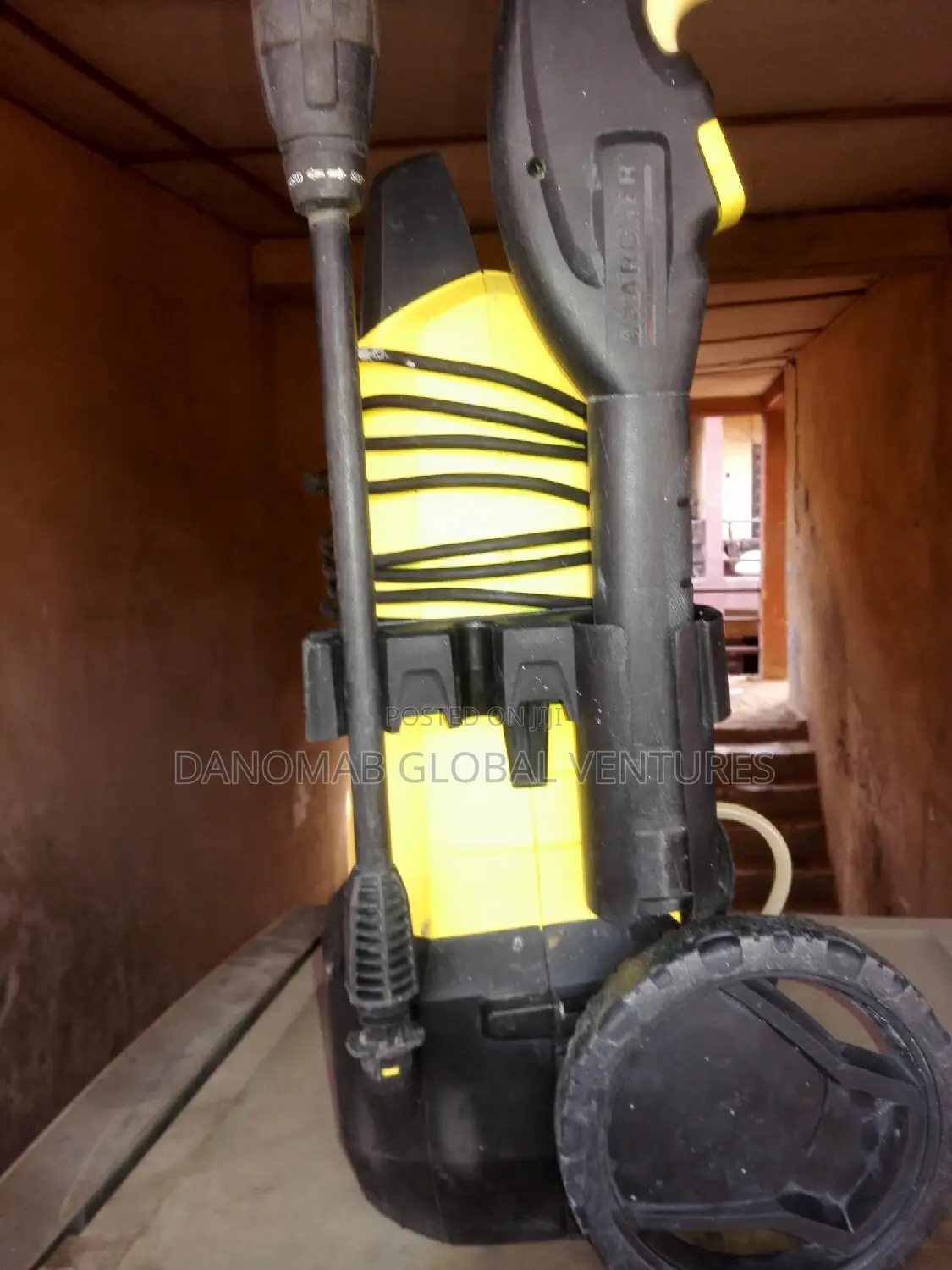 Karcher .360 High Pressure Washer With Soap Tank