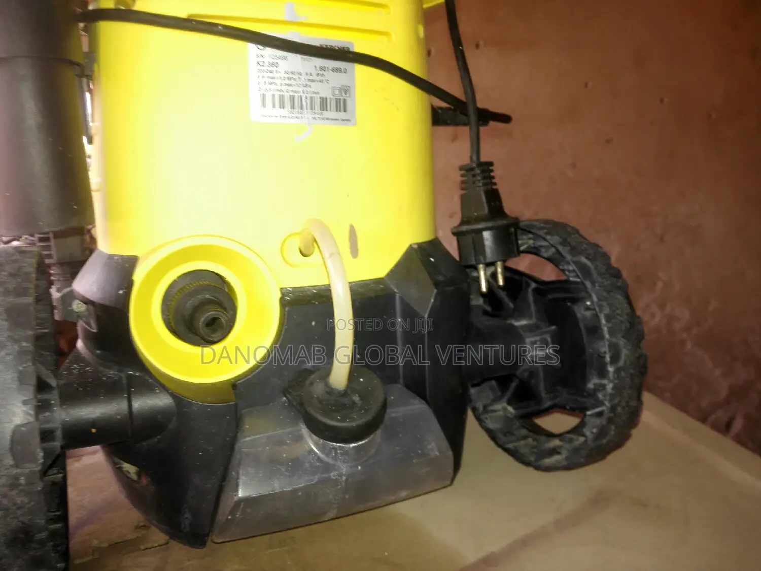 Karcher .360 High Pressure Washer With Soap Tank