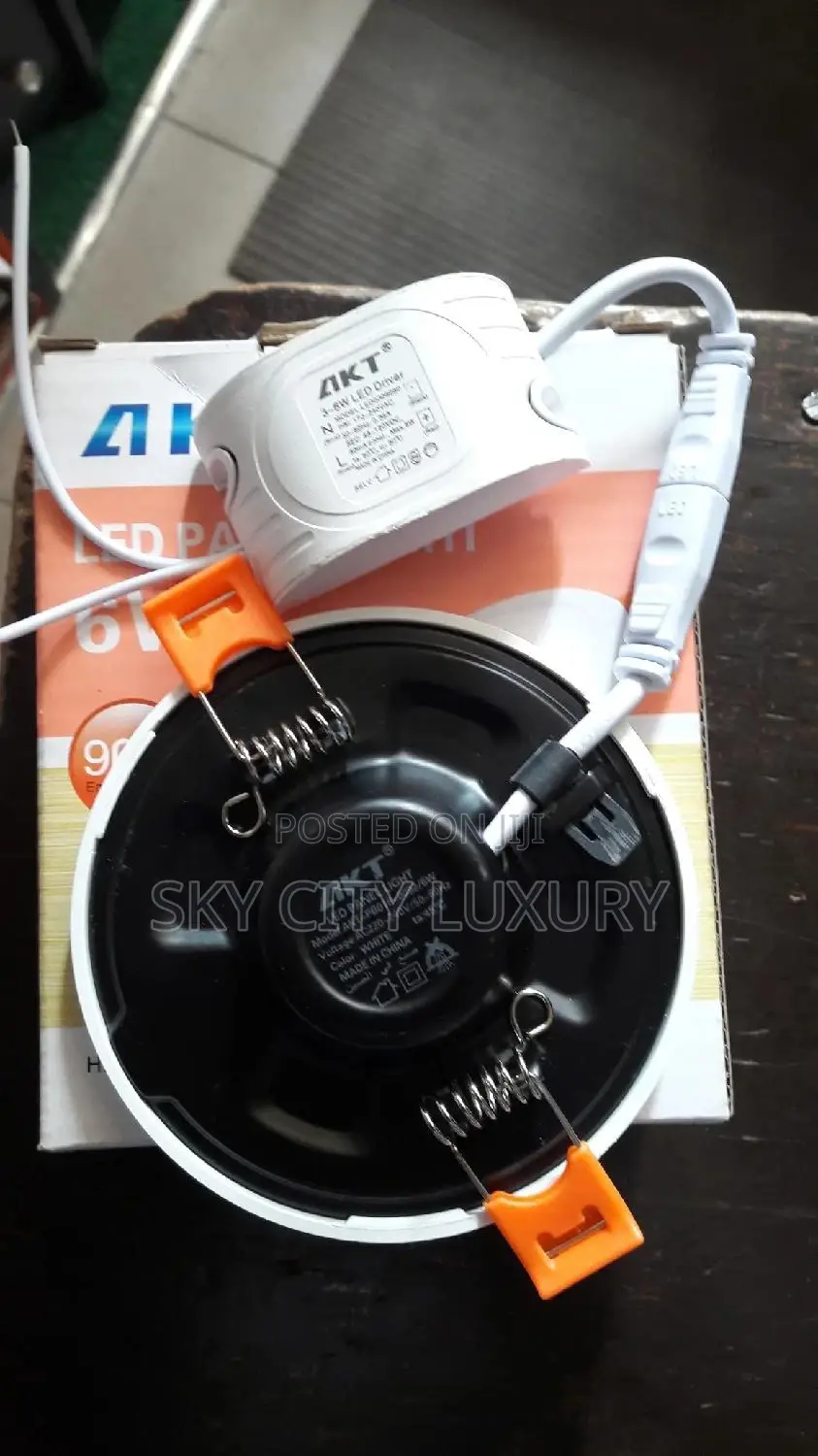 Pop Light Akt Product