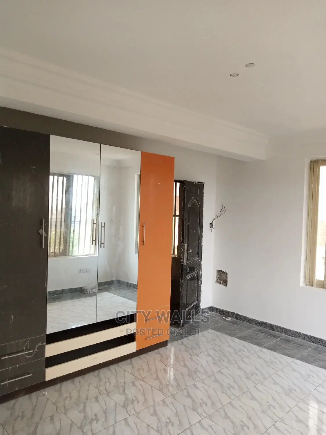 Mini Flat in Osapa london for rent