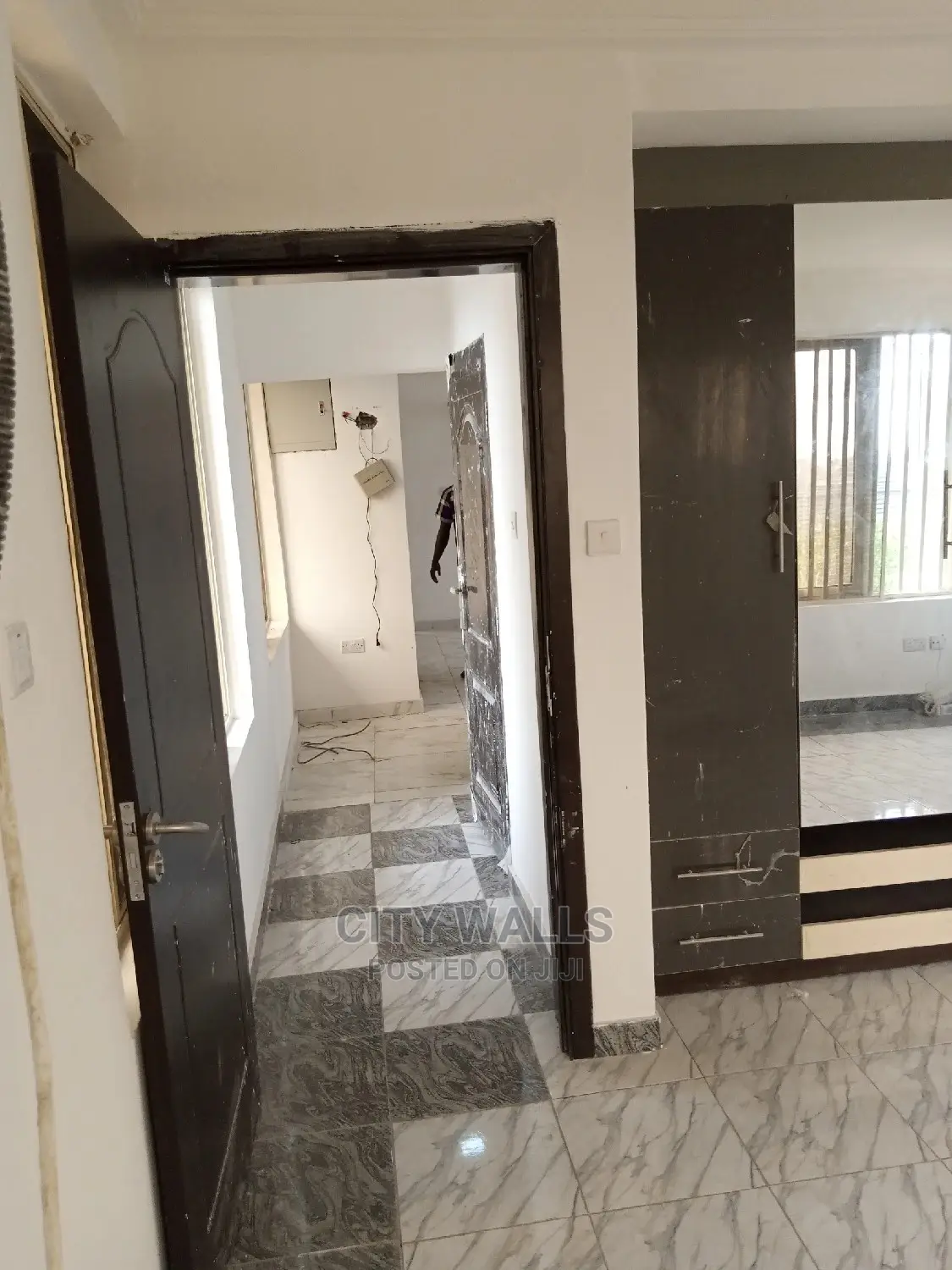 Mini Flat in Osapa london for rent