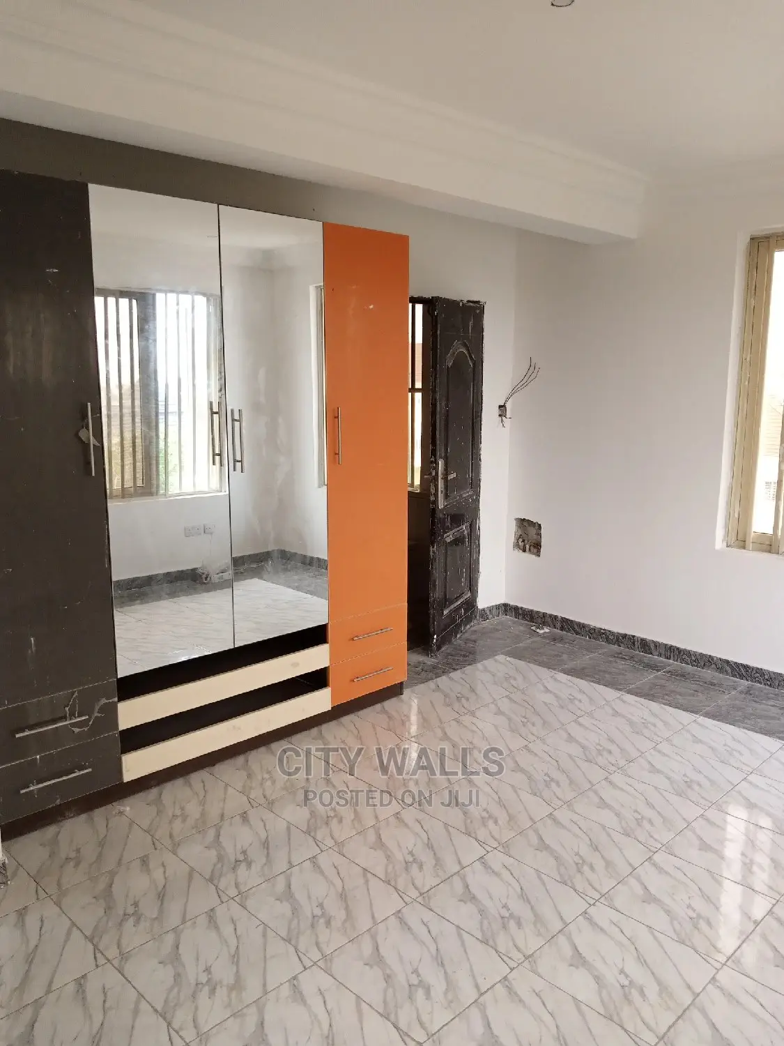 Mini Flat in Osapa london for rent