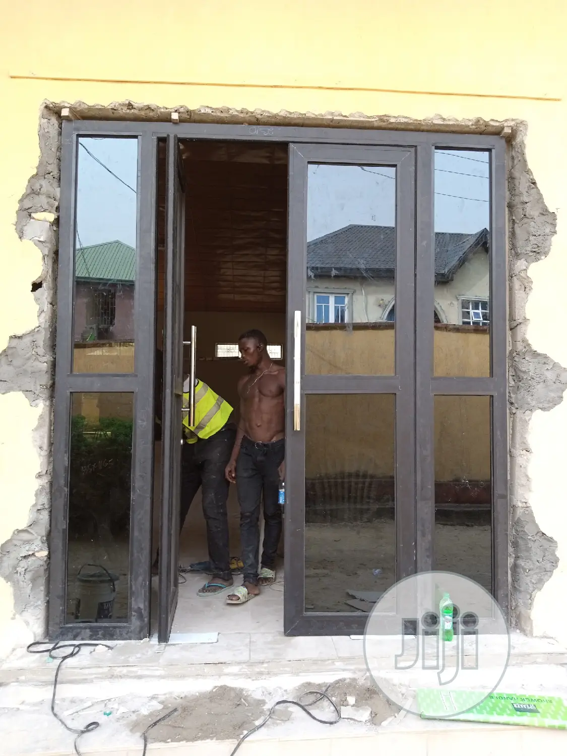 Aluminium Swing Door (Double Door