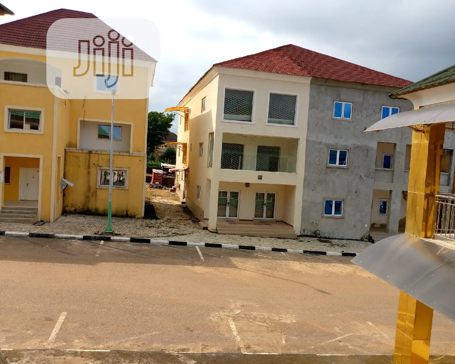 Shops/Offices/Warehouse for Sale in Abuja Dubai Int'l Market