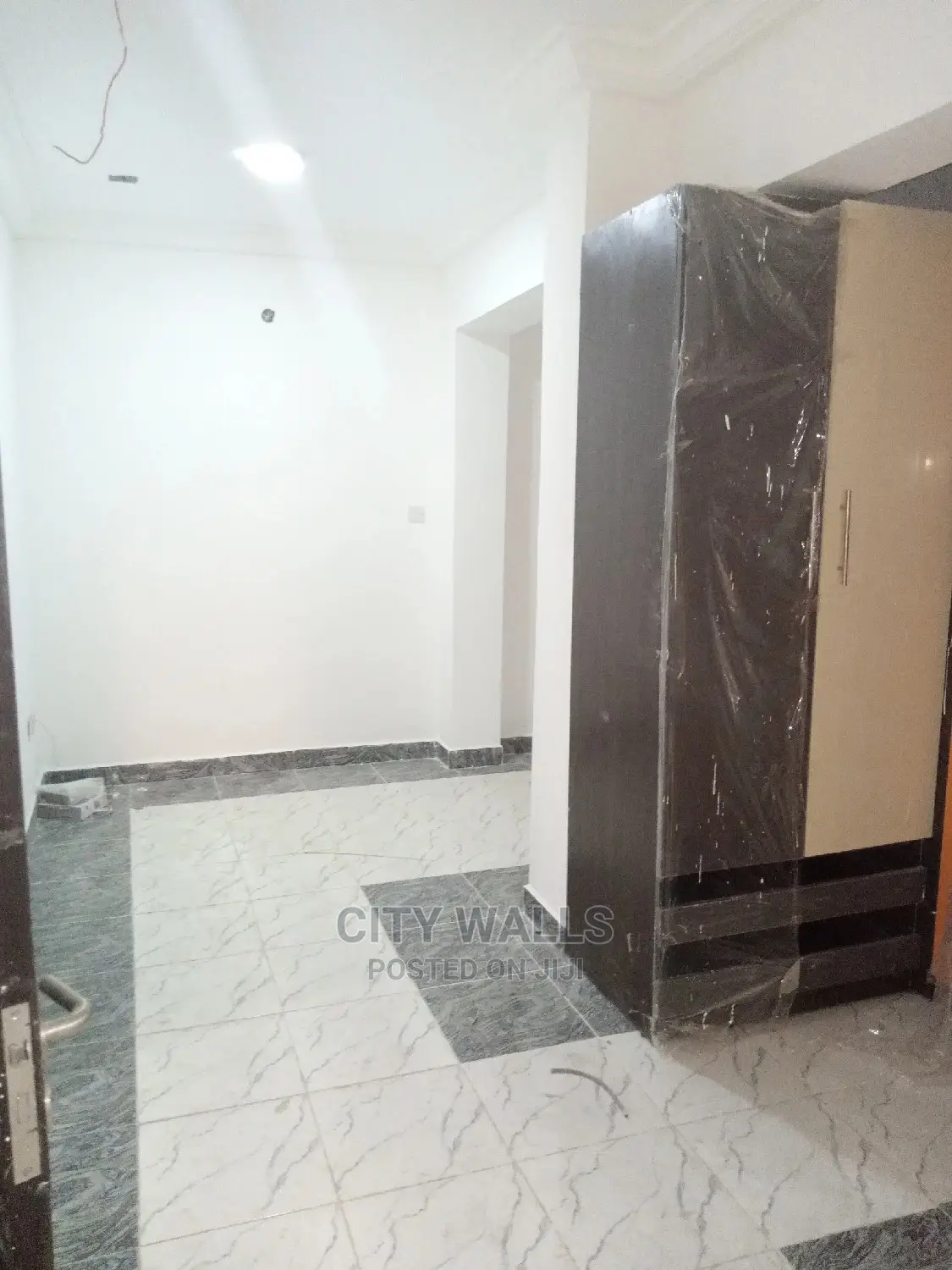 3bdrm Apartment in Osapa london for rent