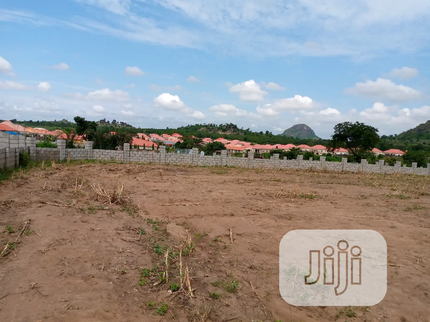 500sqm 4 B/Bungalow Penthouse + 2 Room B.Q Estate Plot.
