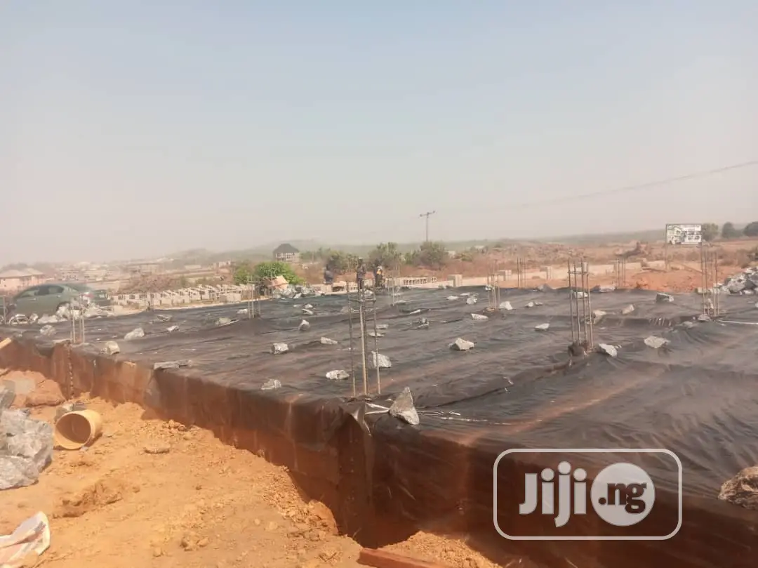 600sqm. 4 Bedroom Duplex + Enclose B.Q Estate Plot for Sale