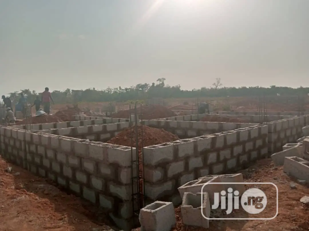 600sqm. 4 Bedroom Duplex + Enclose B.Q Estate Plot for Sale