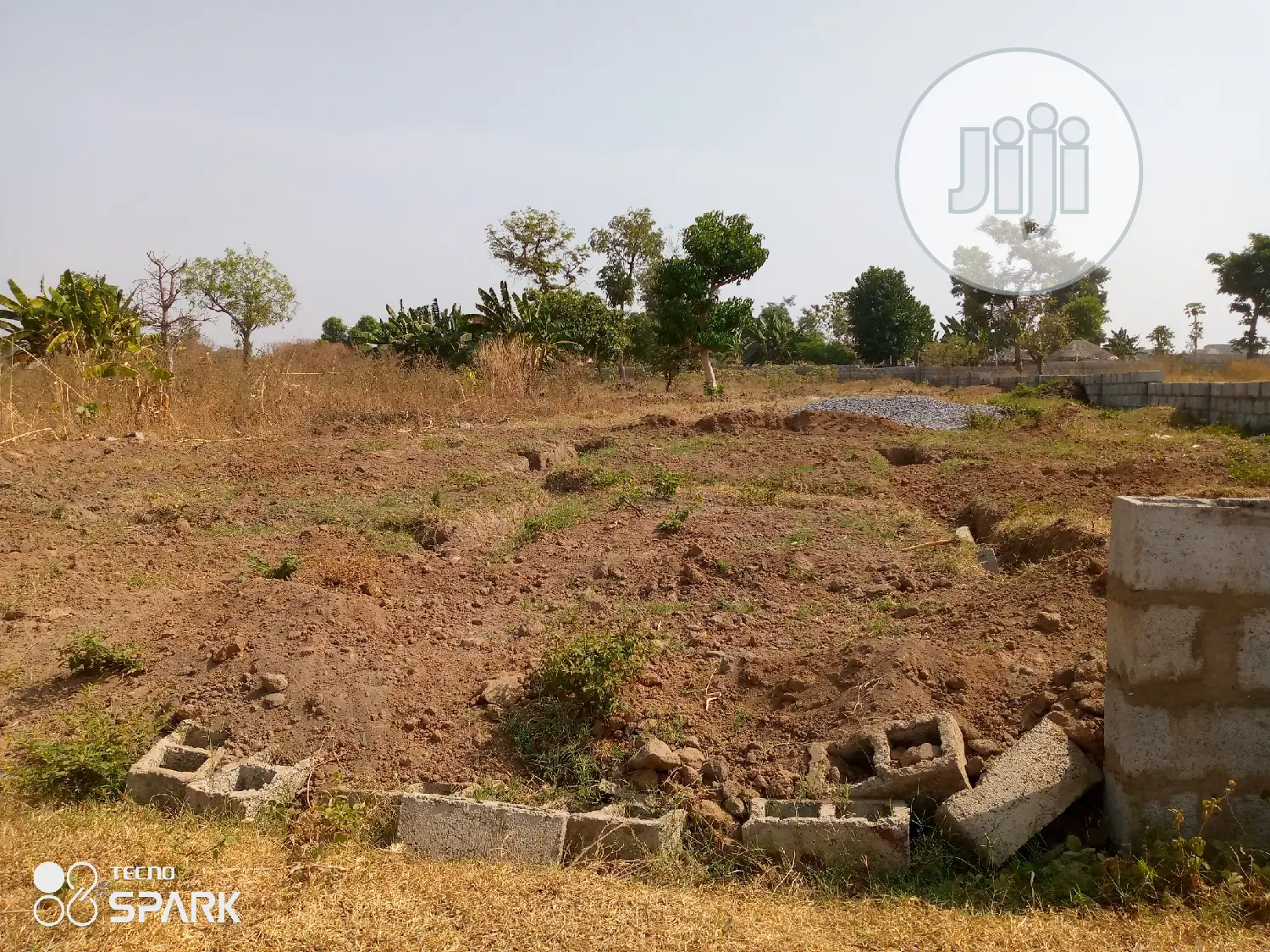 600sqm. 4 Bedroom Duplex + Enclose B.Q Estate Plot for Sale
