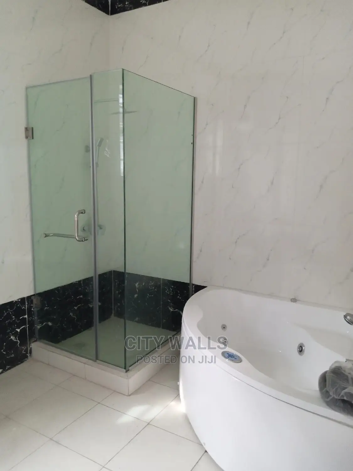 4bdrm Duplex in Chevron for rent