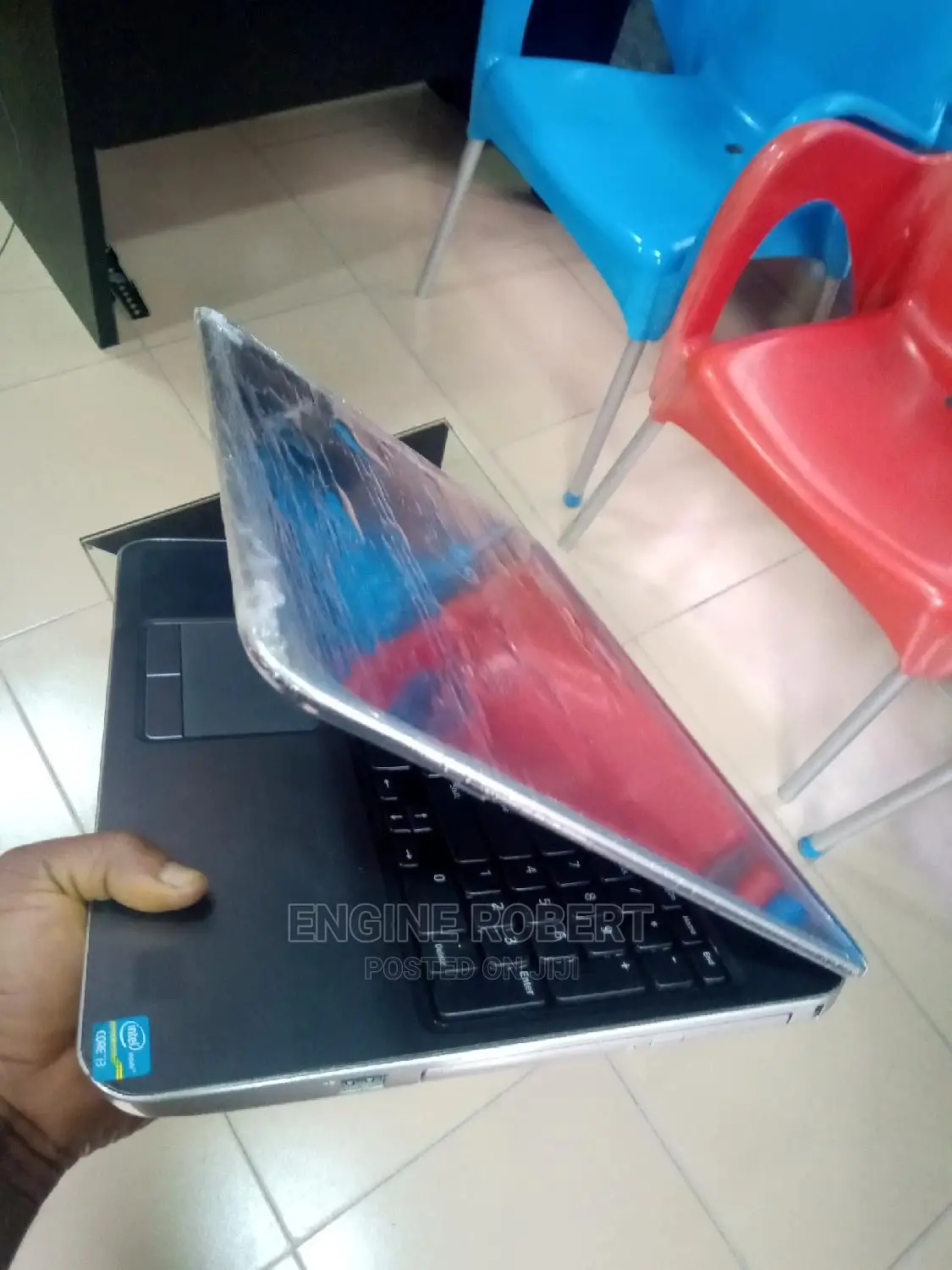 Laptop Dell Inspiron 15 5551 4GB Intel Core i3 HDD 500GB