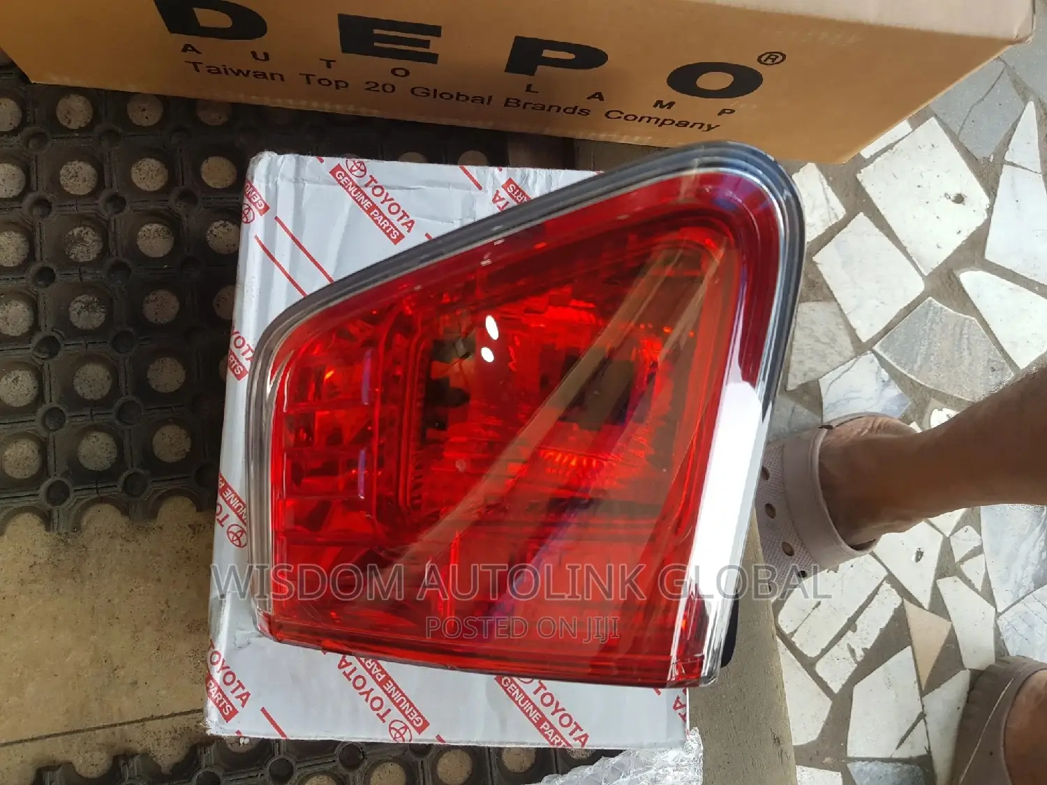 Boot Light for Toyota Avensis 2009/2010 Model